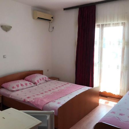 Rooms Ajllin Ulcinj Bagian luar foto