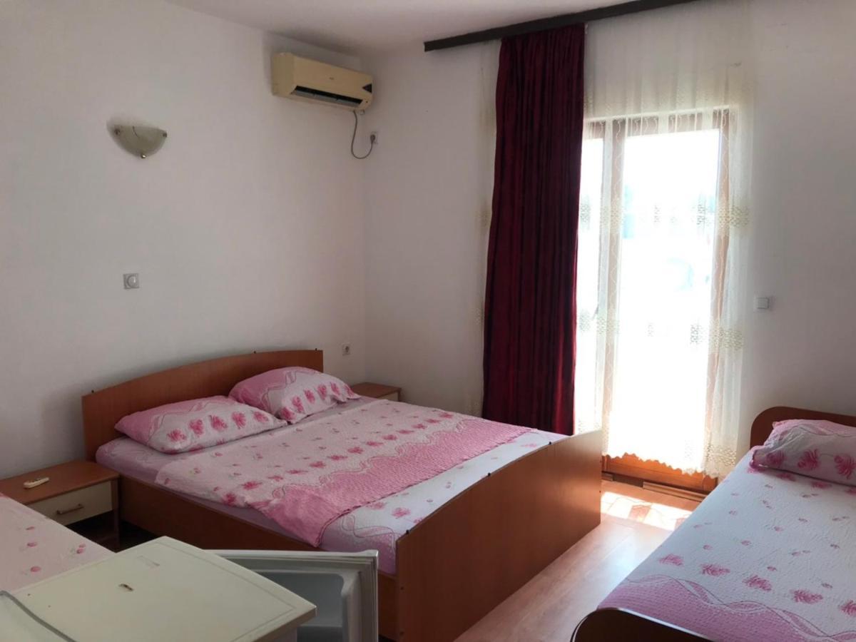 Rooms Ajllin Ulcinj Bagian luar foto