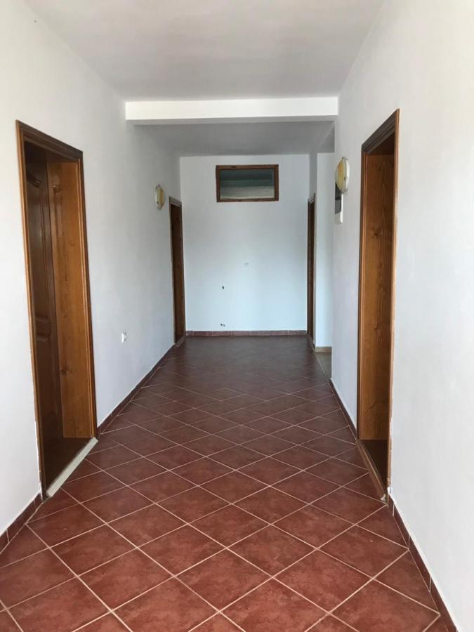 Rooms Ajllin Ulcinj Bagian luar foto